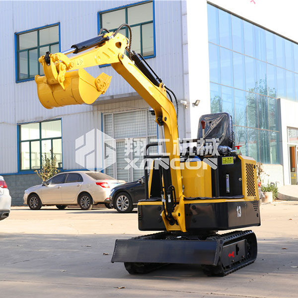 13型小型挖掘機精于細節(jié)，專于品質(zhì)